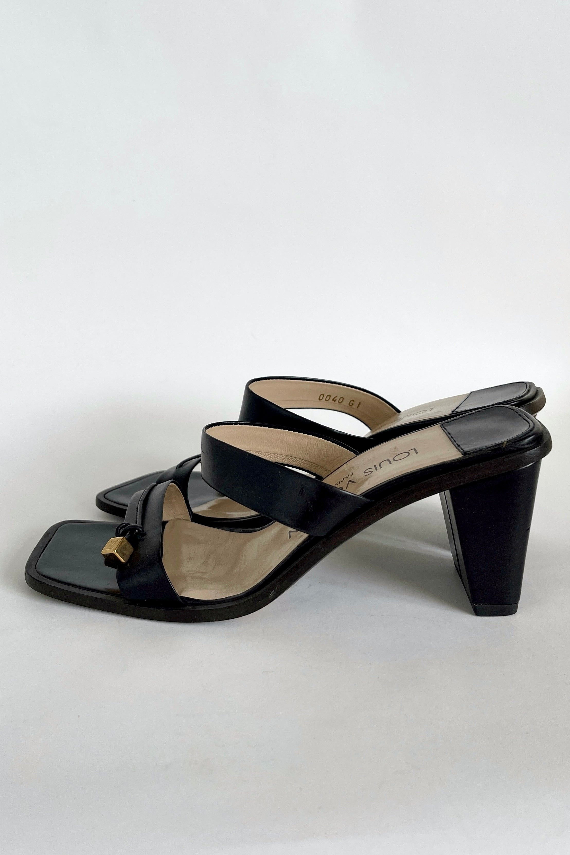 Louis Vuitton mules in black EU36