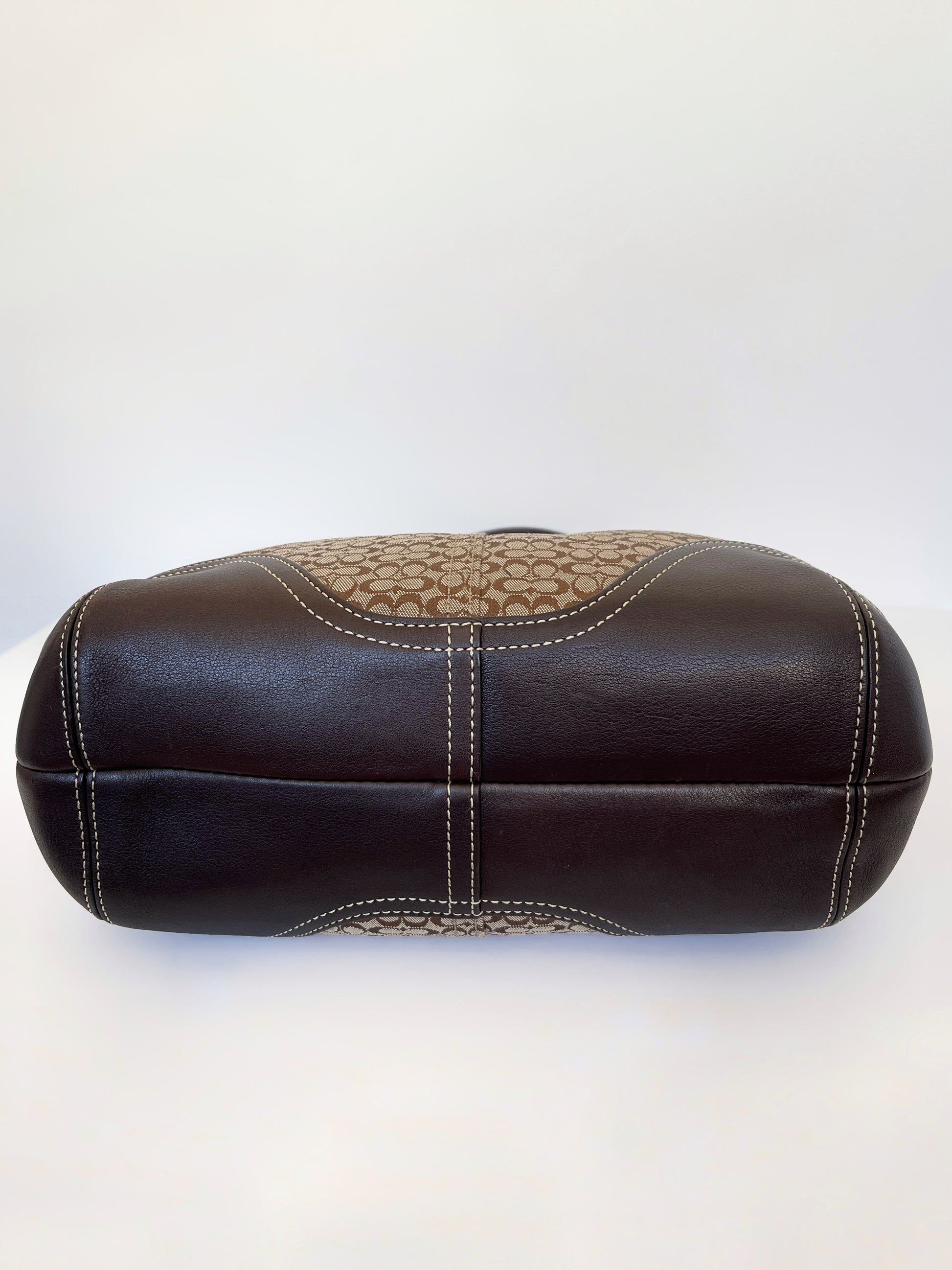 Vintage Y2K Coach signature soho shoulder bag - 2003.