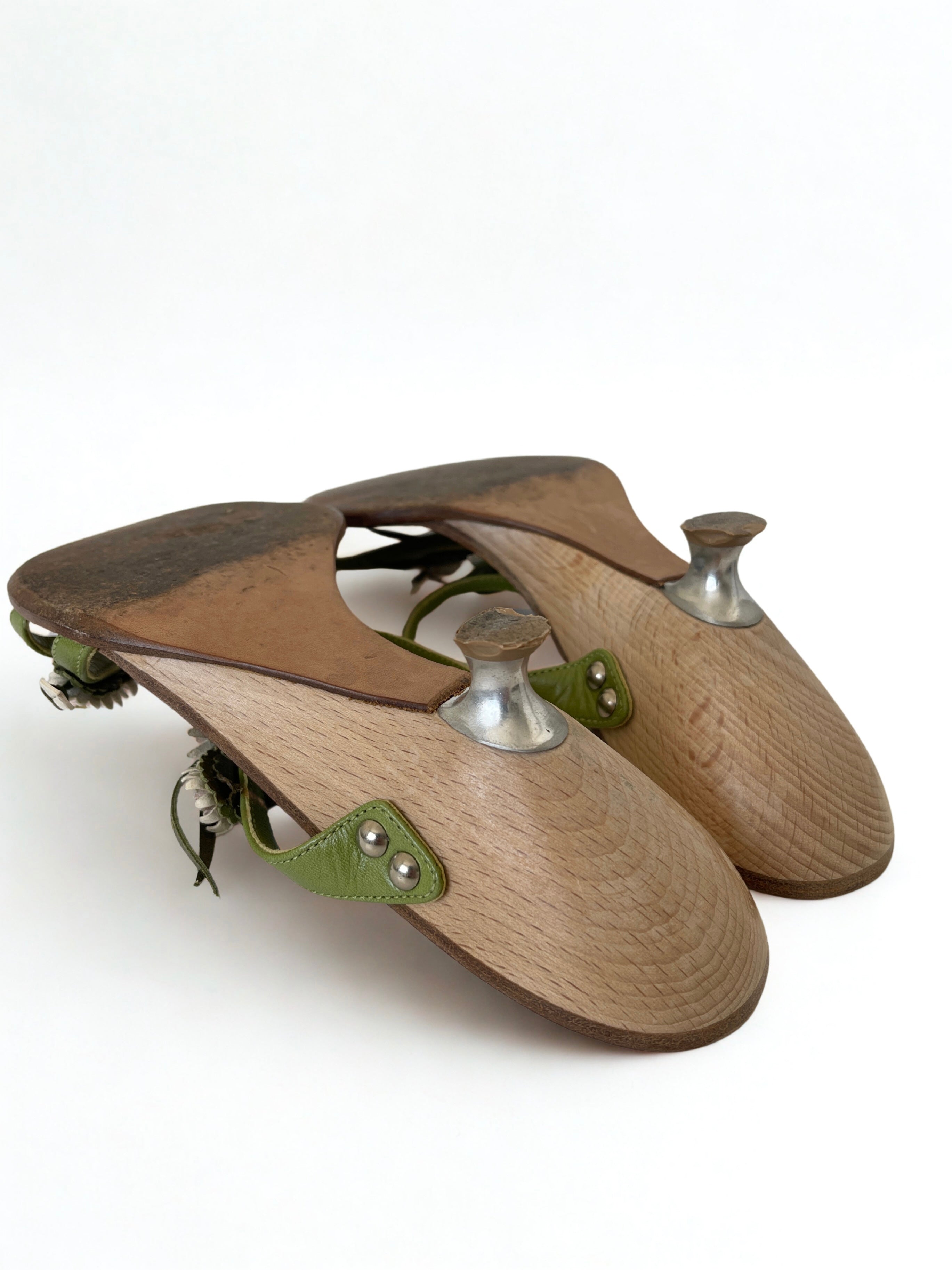 Vintage rare Prada flower heeled mules - Spring 2003