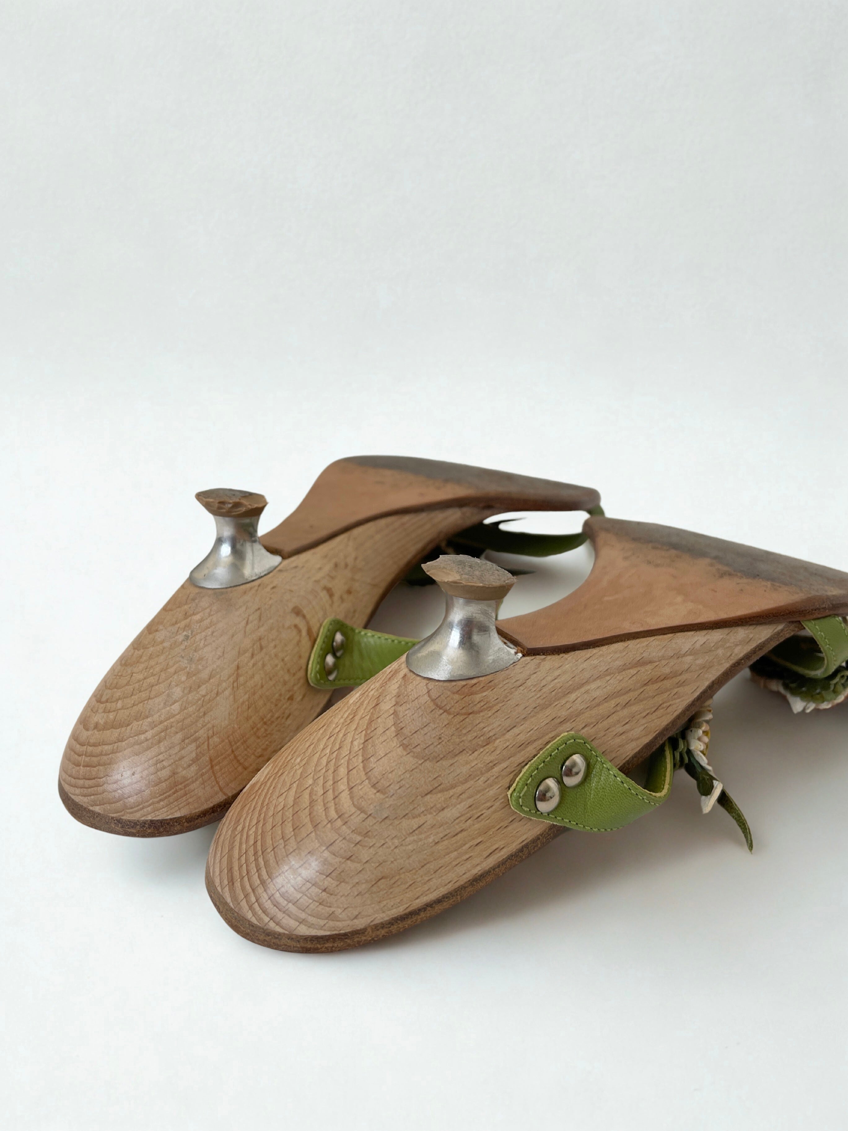Vintage rare Prada flower heeled mules - Spring 2003