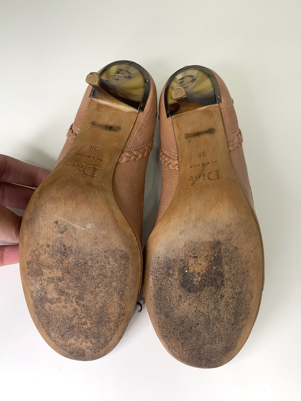 Vintage Dior by John Galliano Beige Leather Bow Heel Pumps
