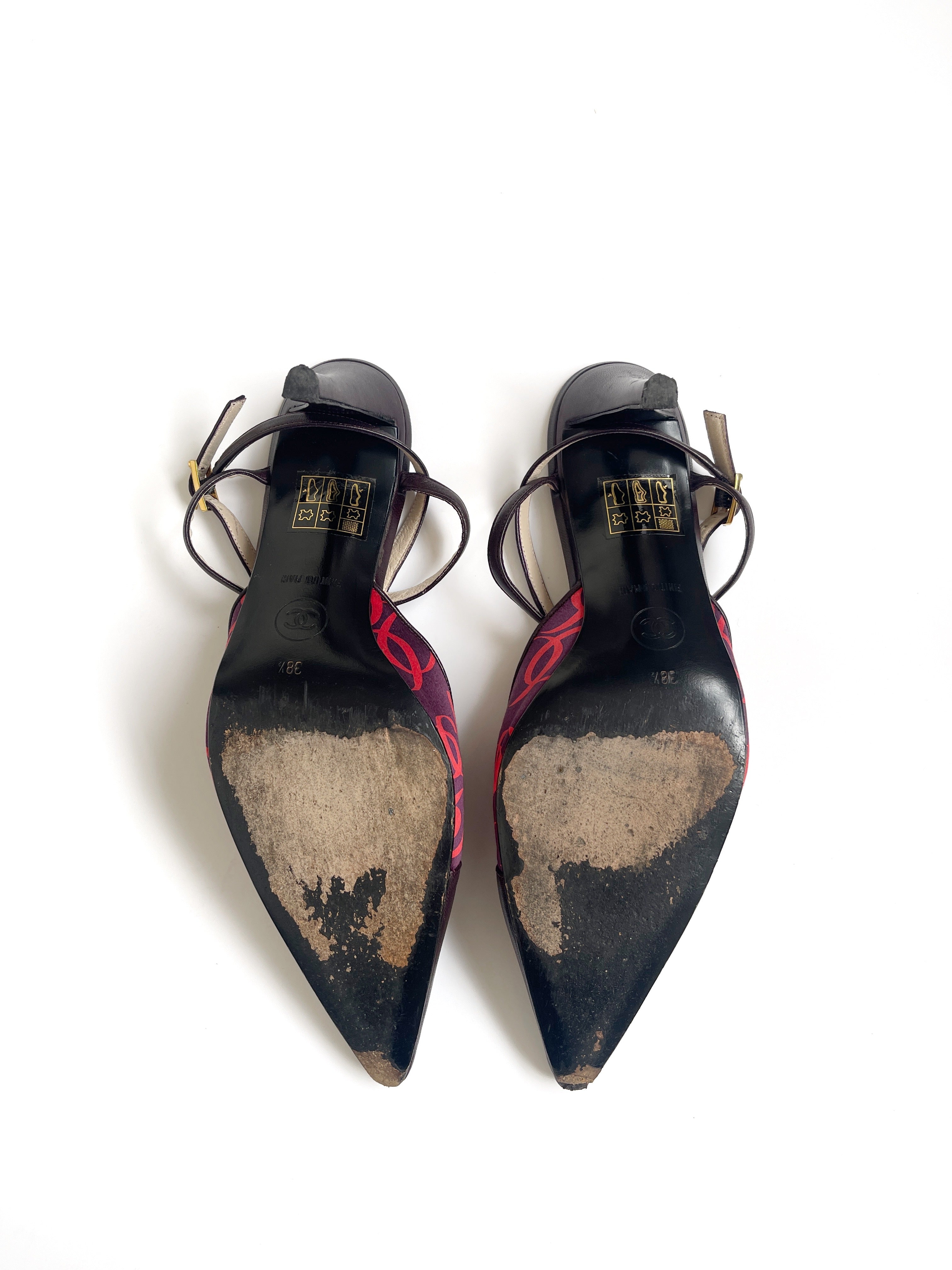 Vintage Chanel fall/winter 2000 CC logo monogram slingback heels pumps