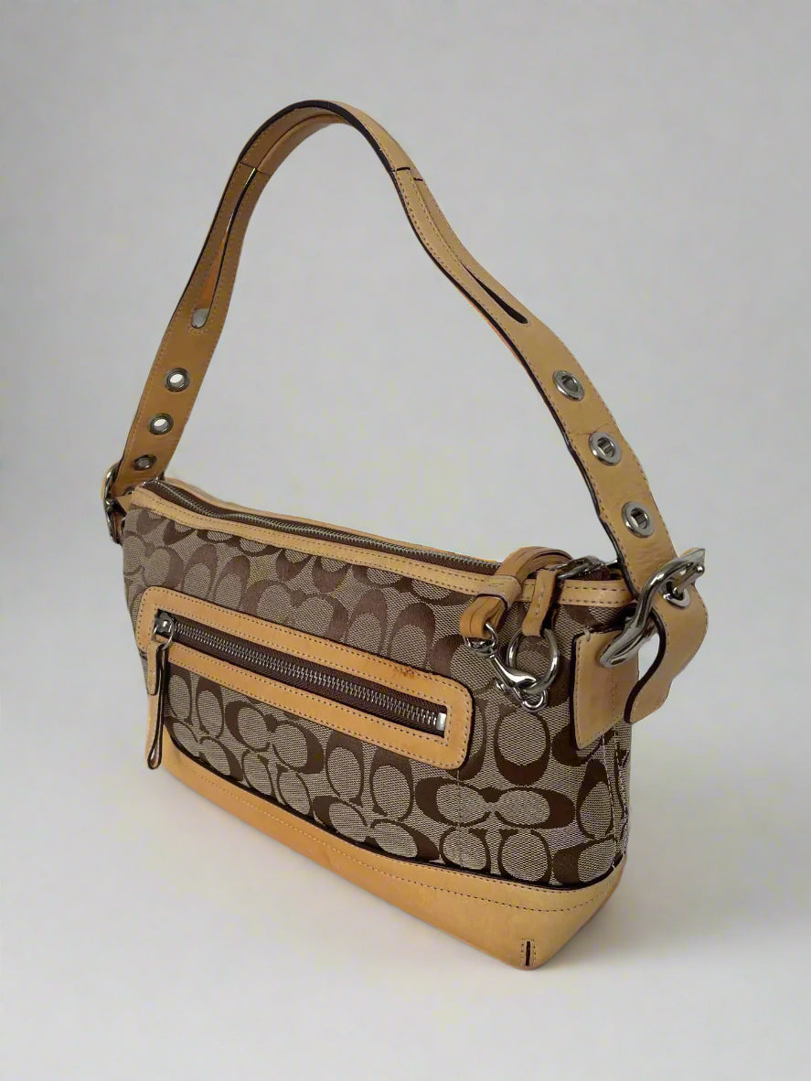 バッグ 00s coach archive leather shoulder bag 00s Coach signature monogram shoulder bag white leather